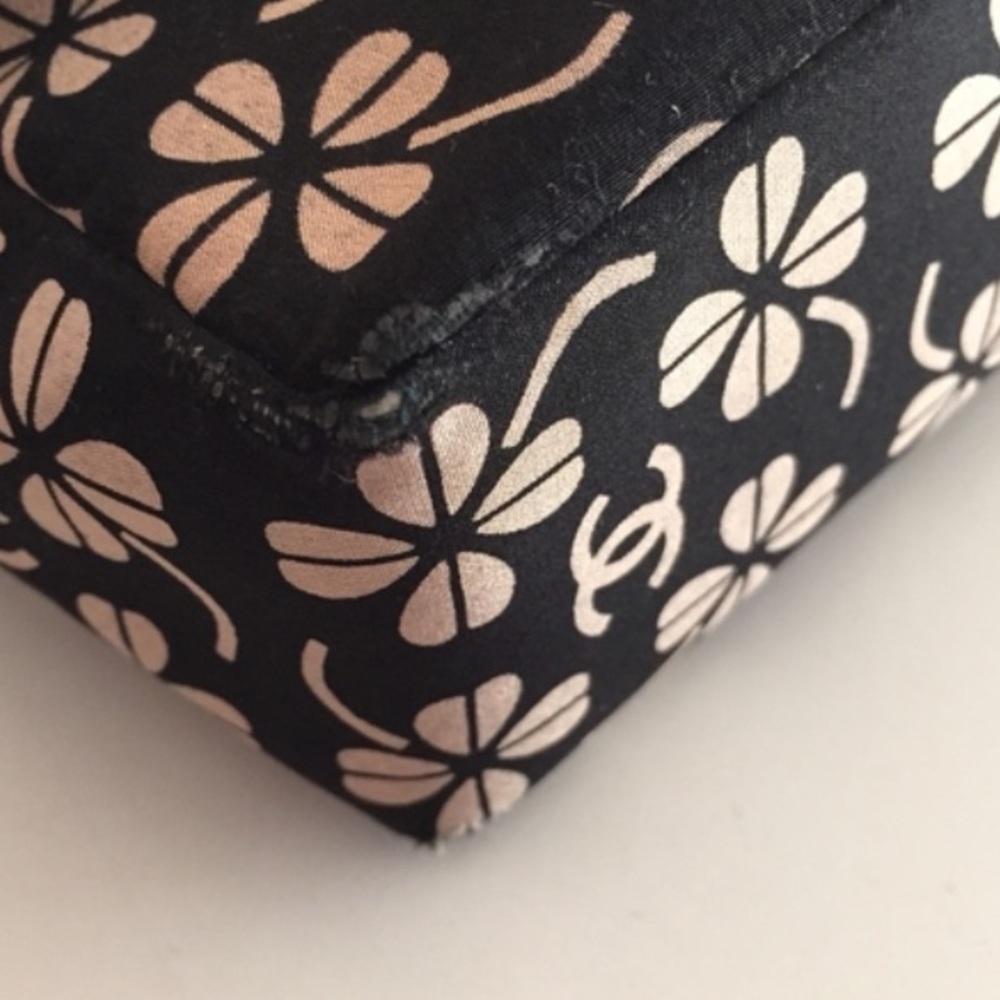 Chanel Shoulder Bag (3 Ways) - Picture 12 of 15